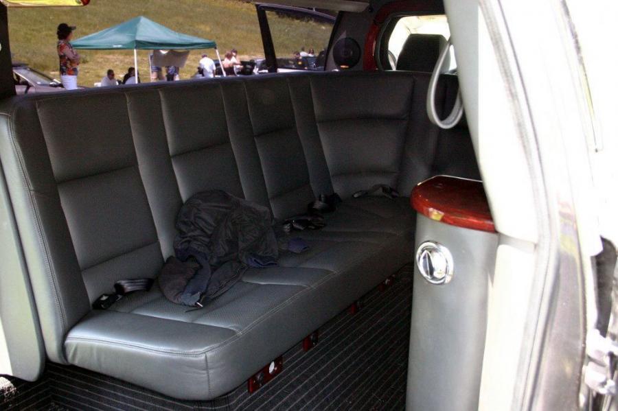  Subaru Tribeca Stretch Limousine 2007 года  (фото 3 из 8)